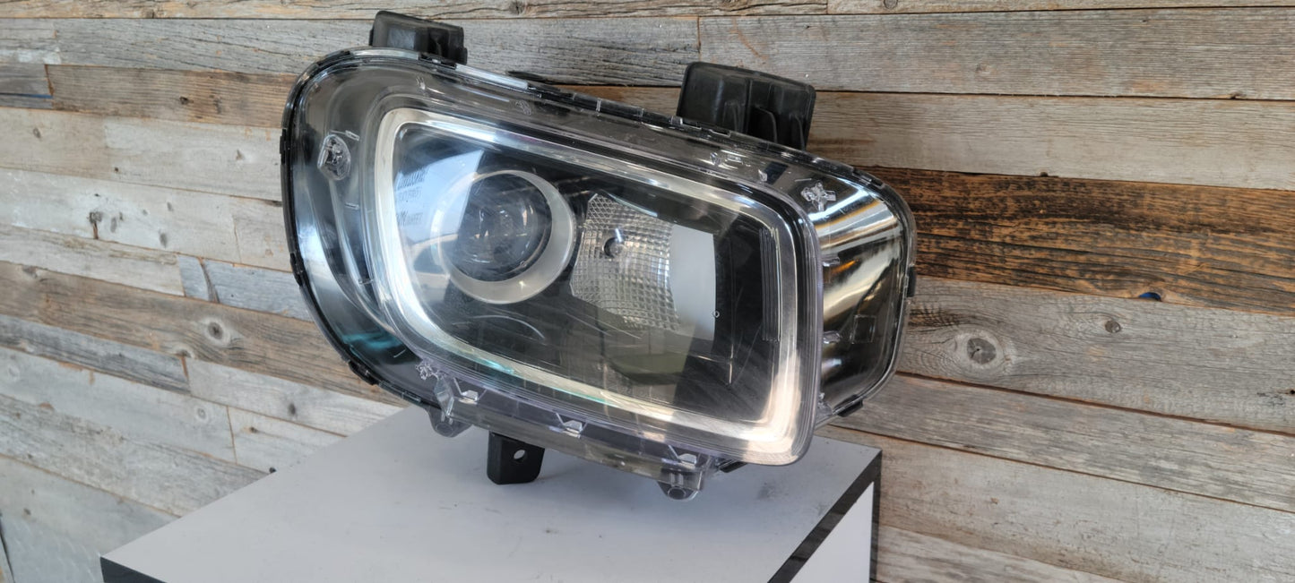 Hyundai Venue 2020-2025  Headlamp Passenguer side Halogen Assembly