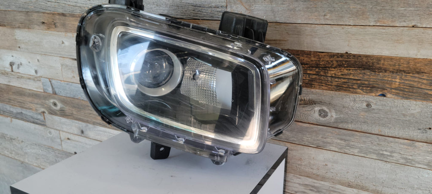 Hyundai Venue 2020-2025  Headlamp Passenguer side Halogen Assembly