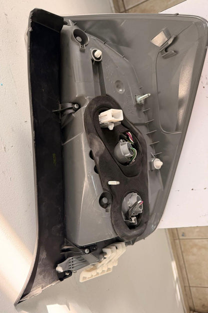 Toyota PRIUS 2012-2015 | Driver Taillamp assy