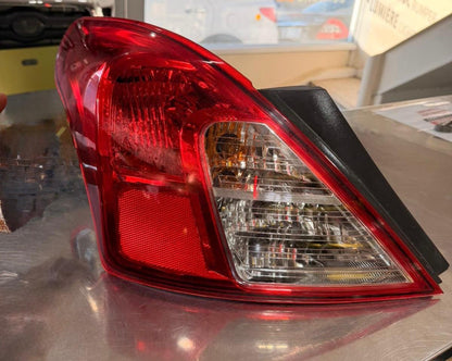 Nissan VERSA 2012-2019 | Driver Taillamp assy | Sedan