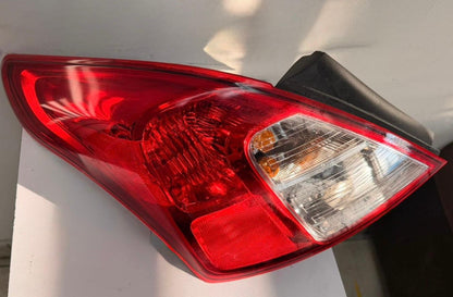 Nissan VERSA 2012-2019 | Driver Taillamp assy | Sedan