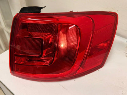 Volkswagen JETTA 2011-2018 | Passenger Taillamp assy outer | LED, Sedan