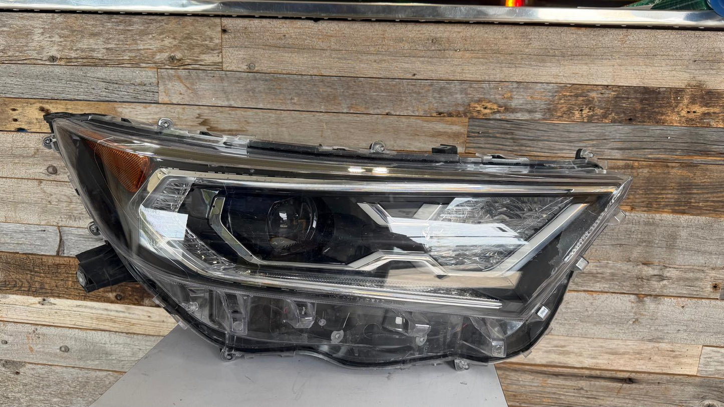 TOYOTA  RAV4 2019-2021 Passenger Headlamp assy composite HYBRID; LIMITED|XLE|XSE; North America Built