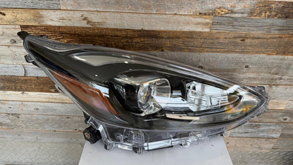 TOYOTA PRIUS c 2018-2019 Passenger Headlamp assy composite LED