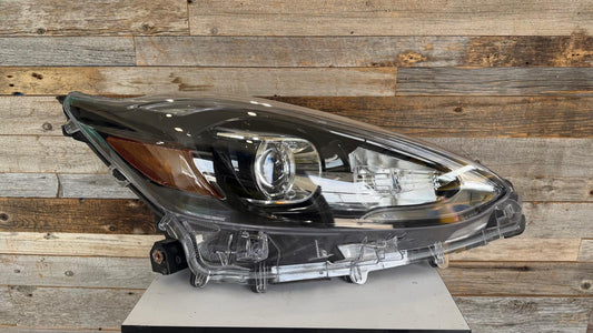 TOYOTA PRIUS c 2018-2019 Passenger Headlamp assy composite LED