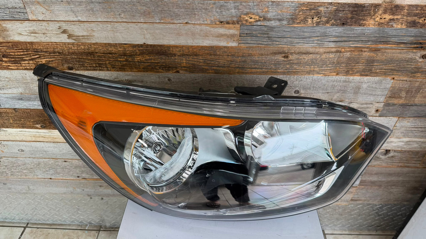 KIA RIO 2012-2017 Passenger Headlamp assy composite H/B; w/o LED Position Lamp