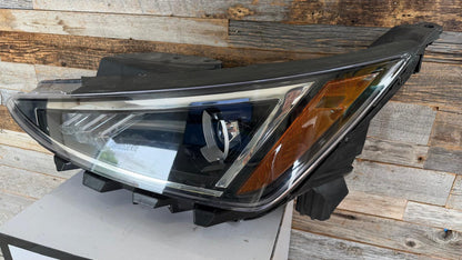 HYUNDAI ELANTRA 2019-2020 Driver Headlamp Halogen; w/LED Daytime Running Lamps