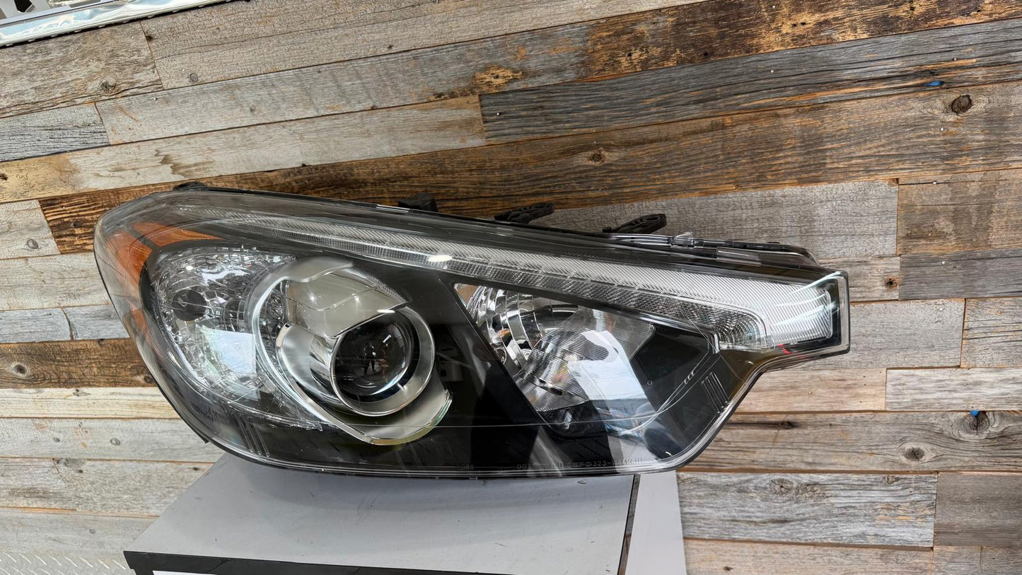 KIA FORTE 2014-2016 Passenger Headlamp assy composite Sedan; Halogen; w/o LED Position Lamp