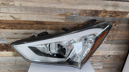 HYUNDAI SANTA FE SPORT 2013-2016 Driver Headlamp assy composite Xenon Black Bezel