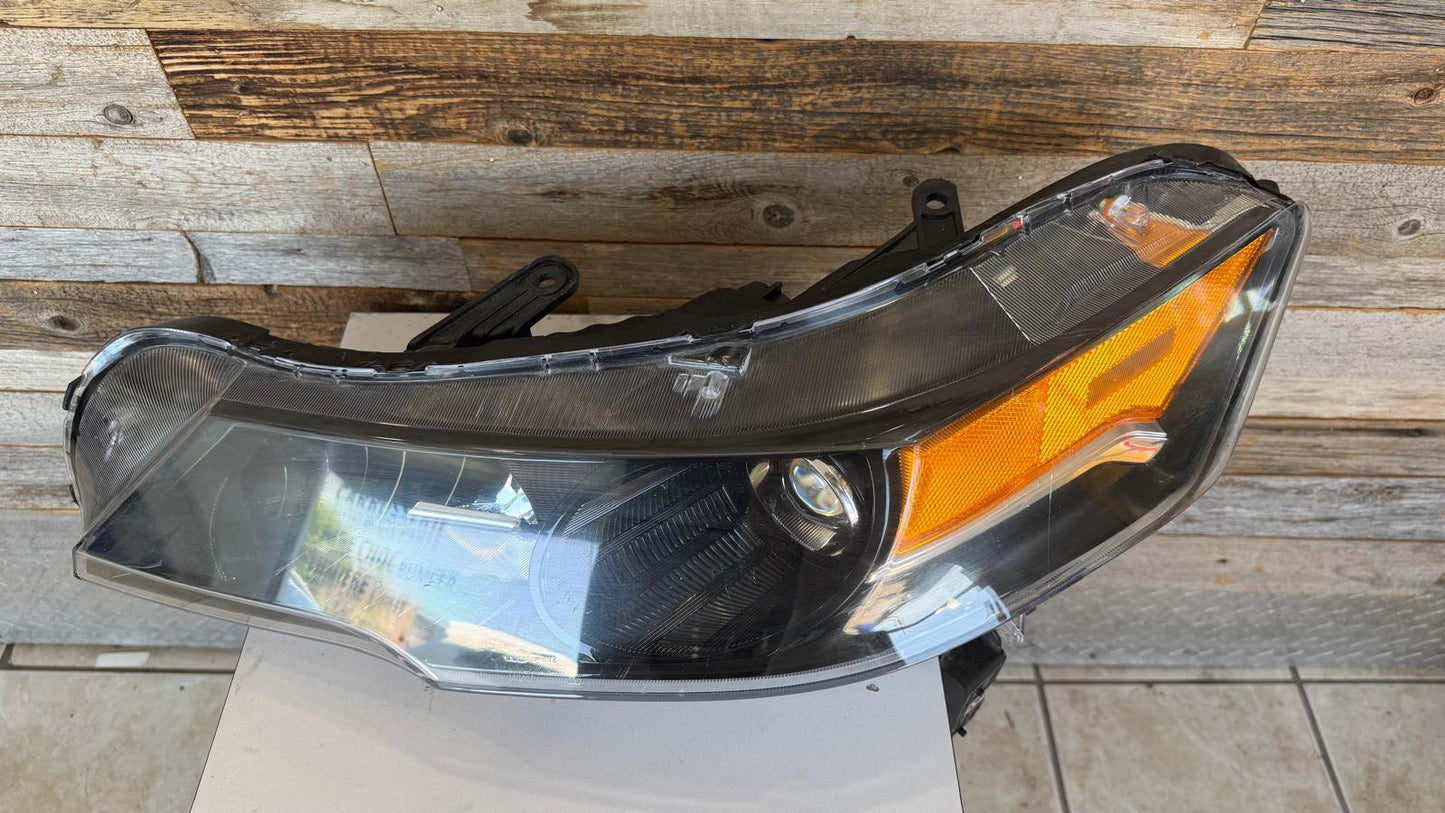 Acura TL 2012-2014 | Driver Headlamp lens/housing | HID