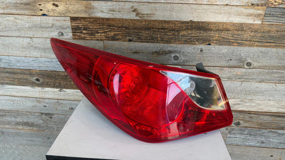 HYUNDAI SONATA 2011-2014 Passenger Taillamp assy outer Exc HYBRID; Bulb Type
