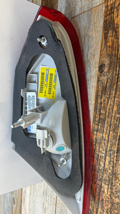 FORD FOCUS 2012-2014 Driver Taillamp assy inner Sedan