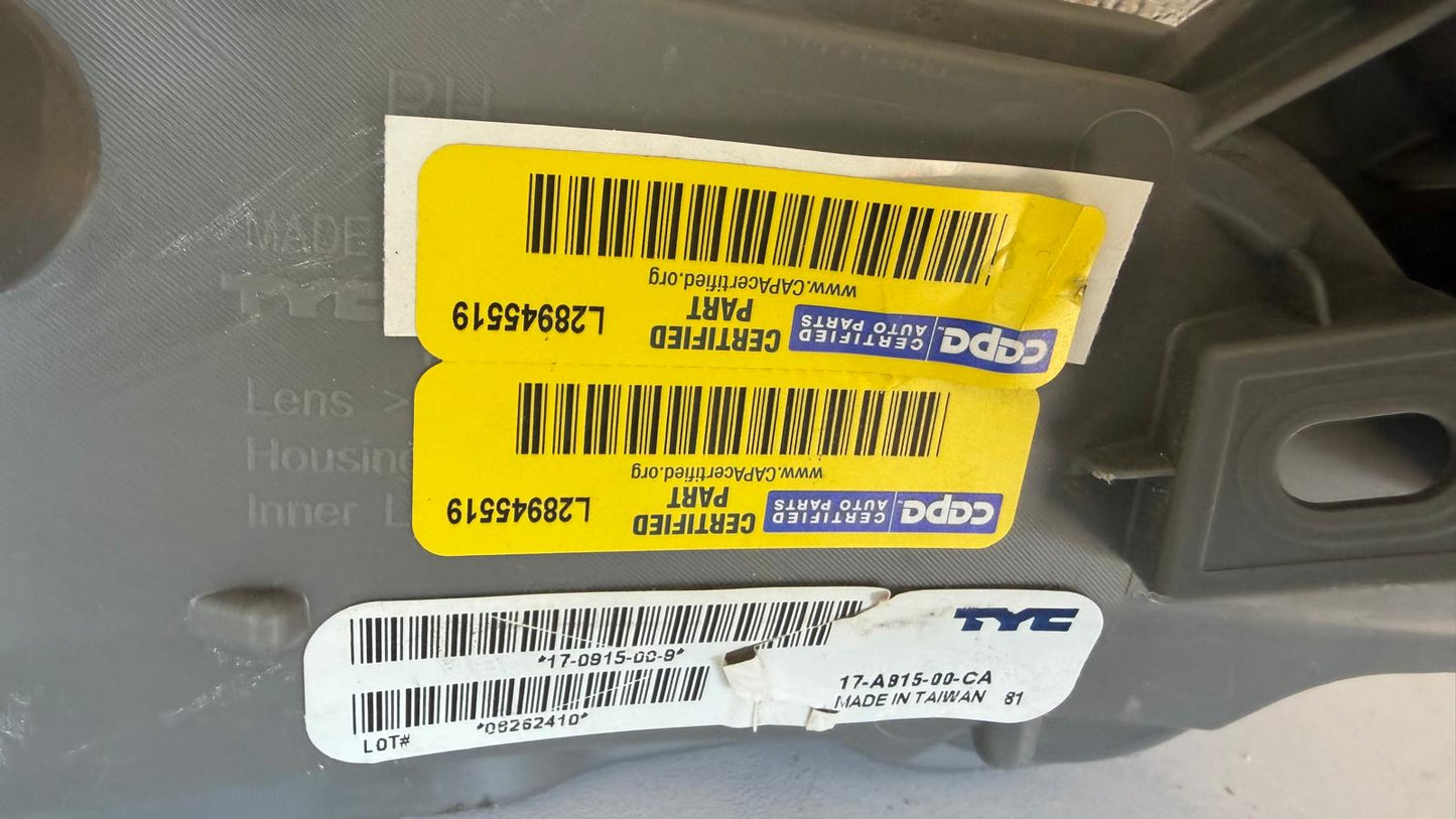 TOYOTA RAV4 2013-2015 Passenger Rear bumper reflector