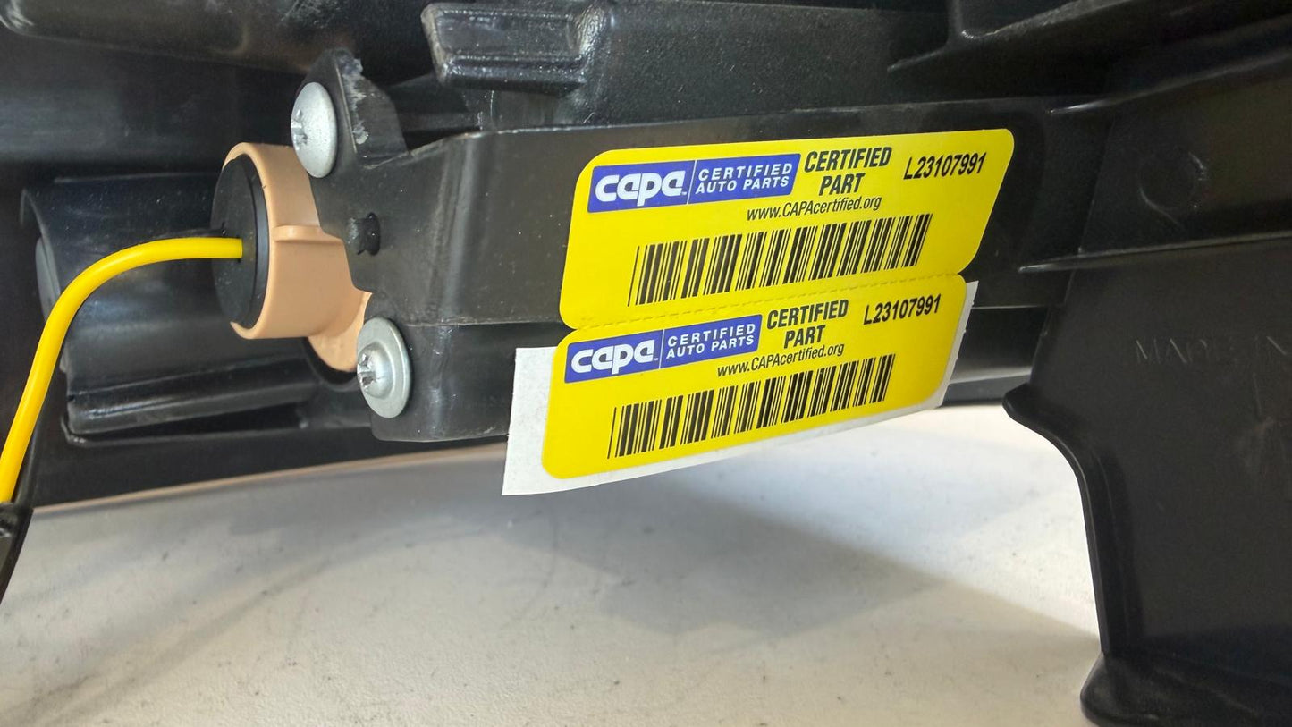 NISSAN ROGUE 2017  Passenger Taillamp assy outer