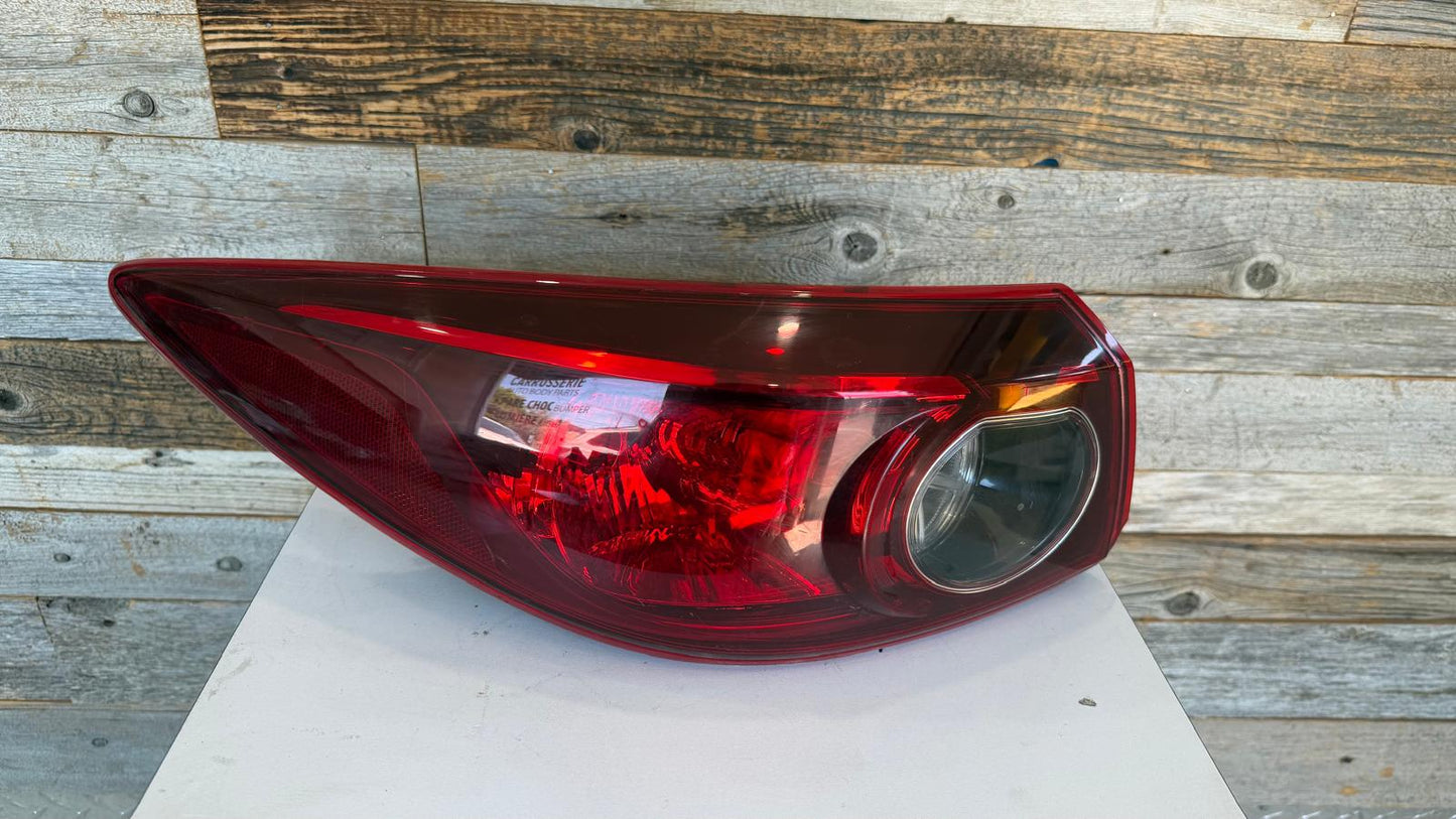 MAZDA 3 2014-2018 Driver Taillamp assy outer Sedan; Bulb Type; Japan Built
