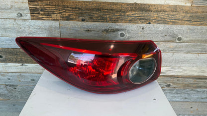 MAZDA 3 2014-2018 Driver Taillamp assy outer Sedan; Bulb Type; Japan Built