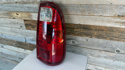 FORD F-250 SUPER DUTY TAILLAMP PASSENGER LENS &HOUSING 2008-2016