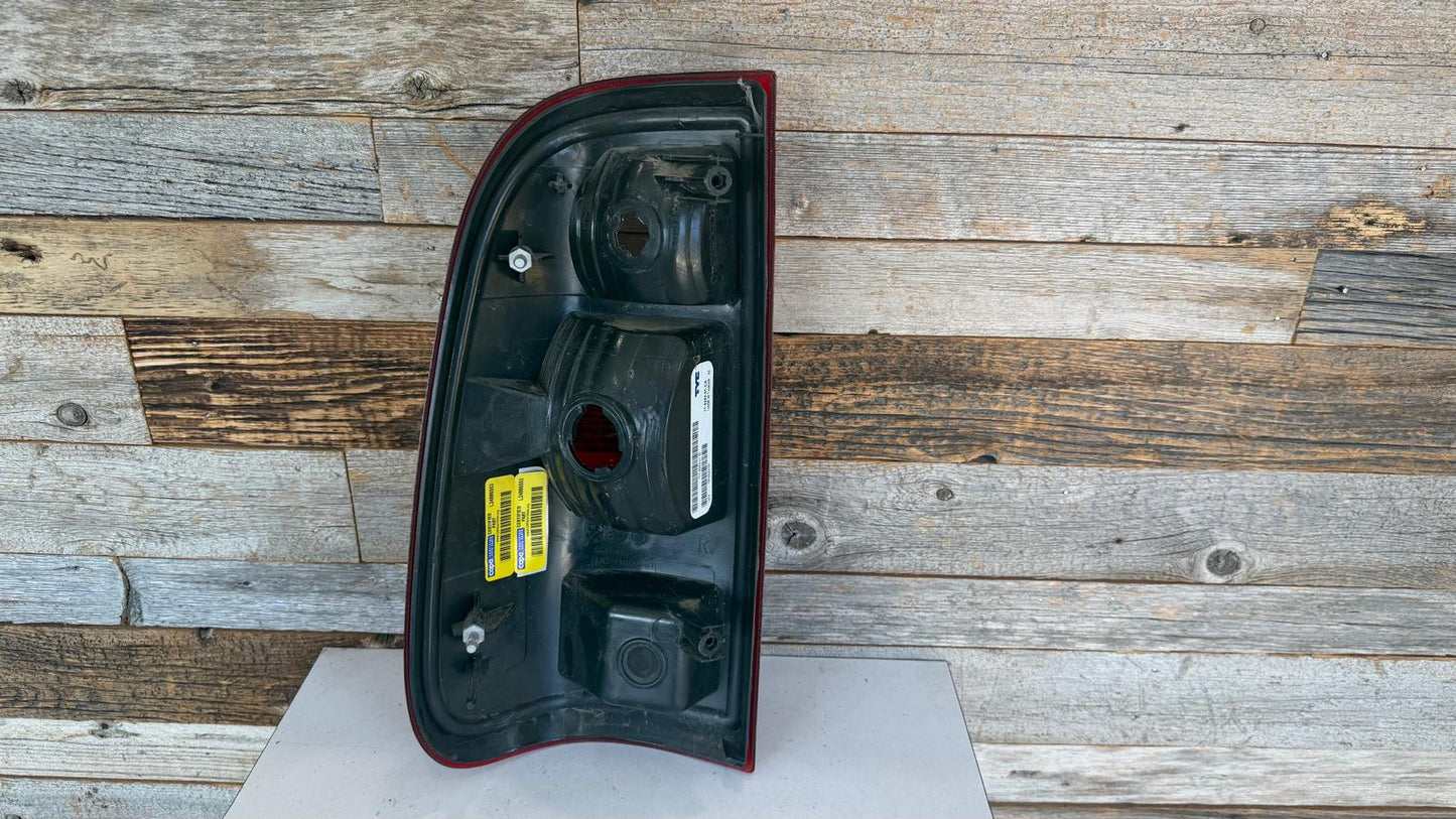 FORD F-250 SUPER DUTY TAILLAMP PASSENGER LENS &HOUSING 2008-2016