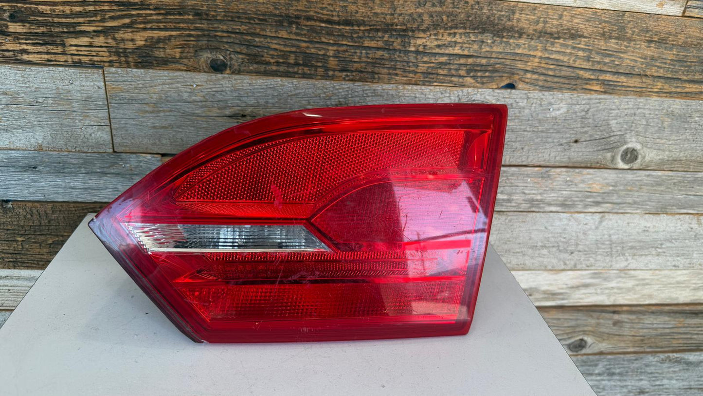 VOLKSWAGEN JETTA 2011-2018 Passenger Taillamp assy inner Exc HYBRID; Sedan