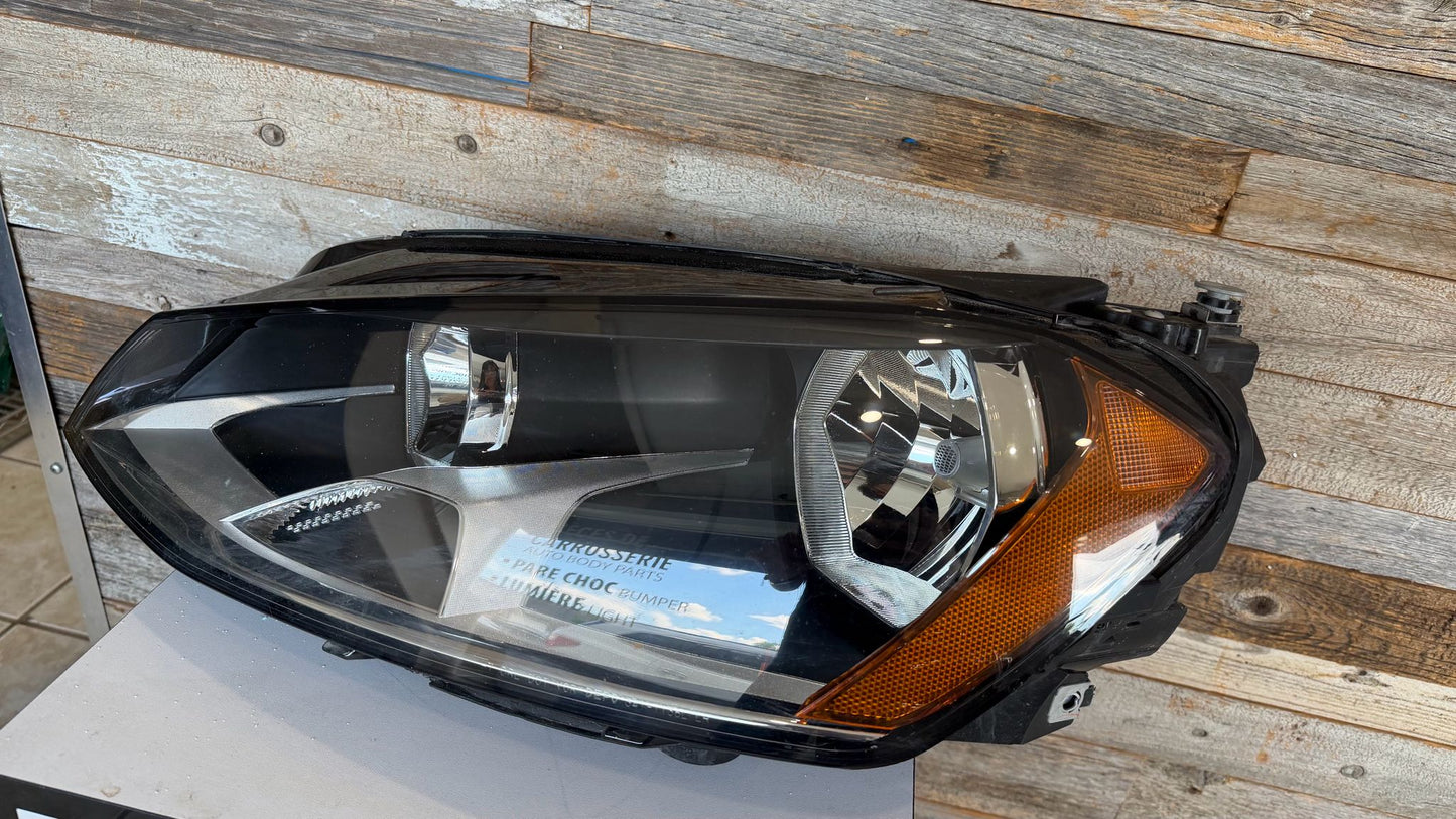 VOLKSWAGEN E-GOLF/GOLF 2015-2020 Driver Headlamp assy composite Halogen