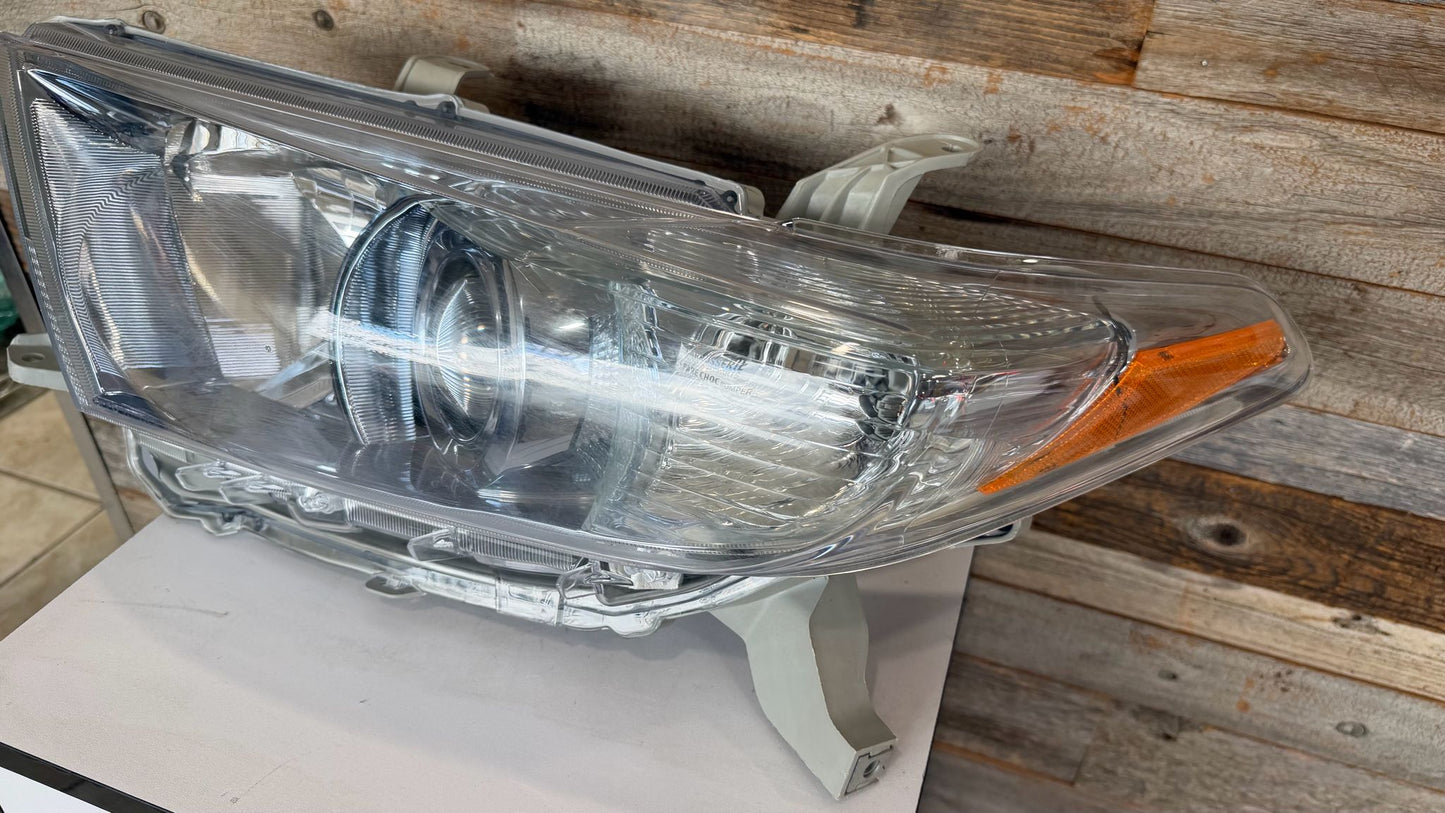 TOYOTA HIGHLANDER 2011-2013 Driver Headlamp assy composite USA Built