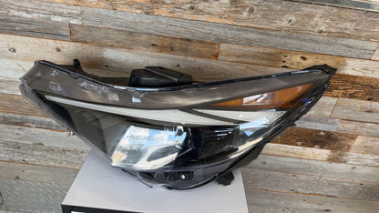 Hyundai ELANTRA 2021-2023 |Driver Headlamp assy composite | Halogen, Korea Model