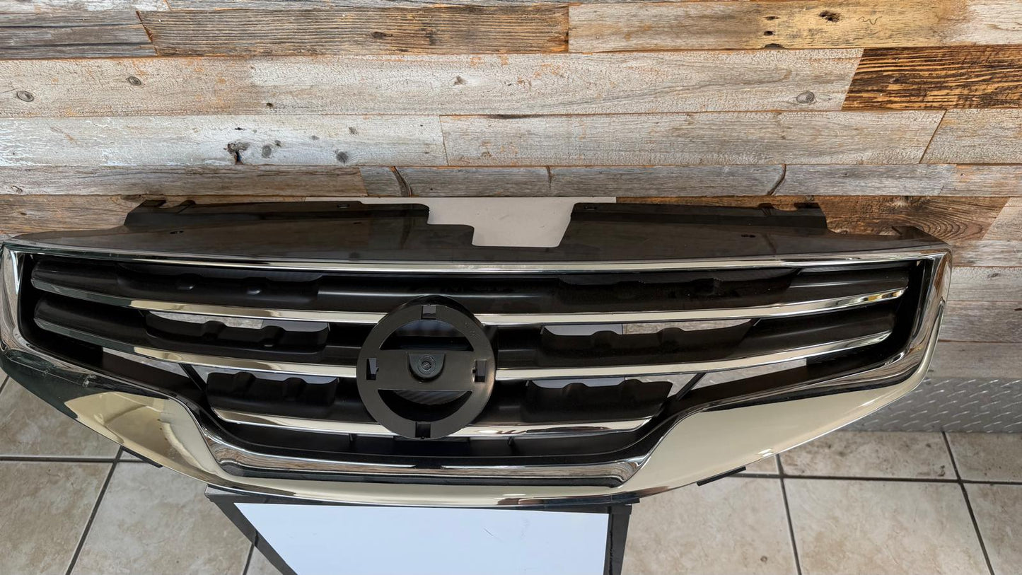 NISSAN ALTIMA 2010-2012 Grille assy Chrome Black/ Sedan/Hybrid