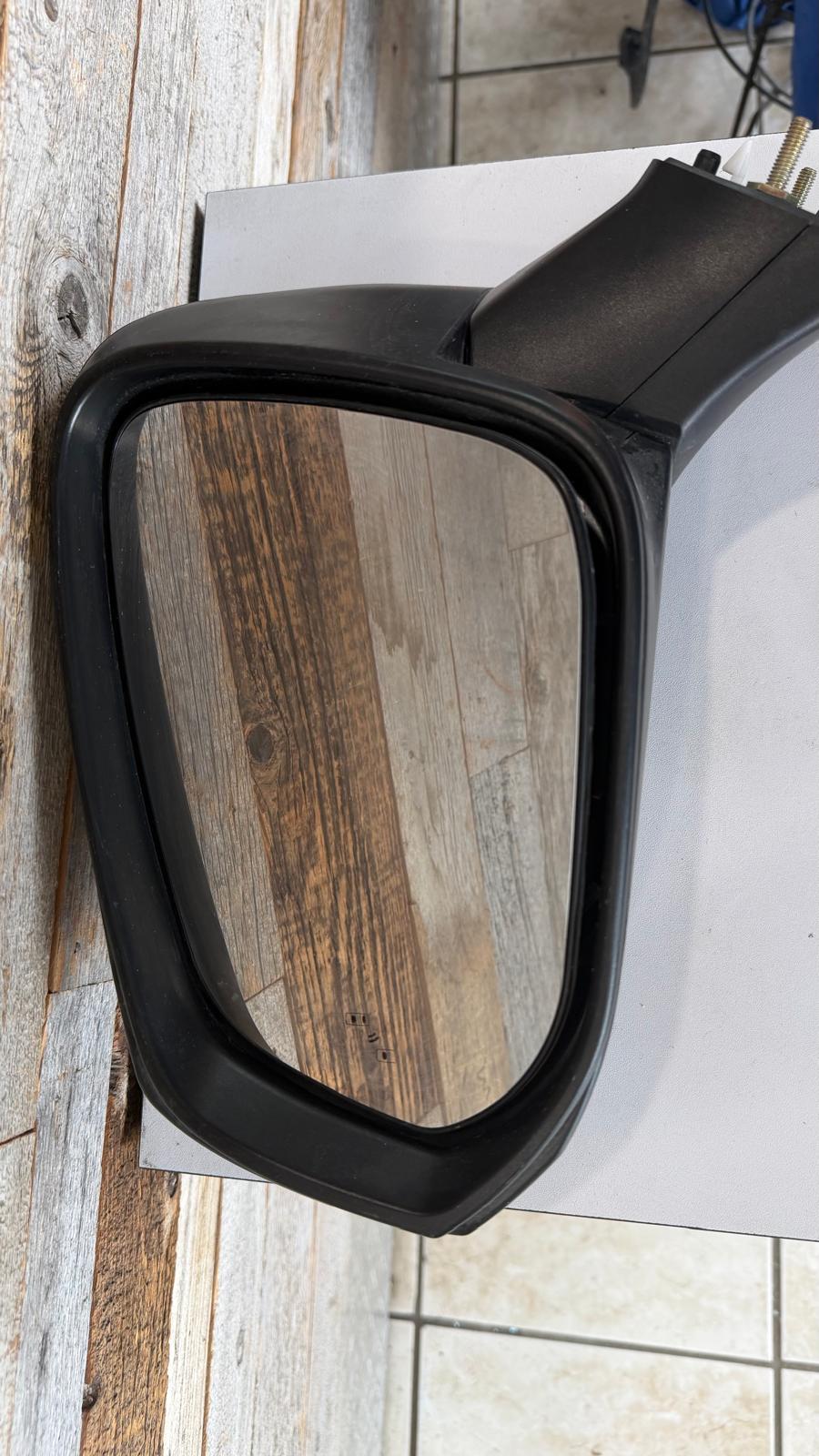 TOYOTA RAV4 2019-2021 Driver Mirror w/o Side View Camera; w/Blind Spot Detection; w/Cover; PTM