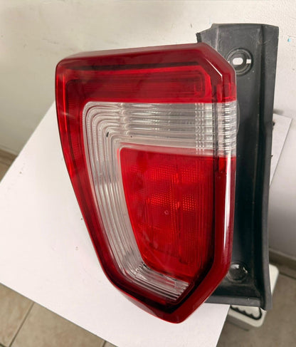 FORD EXPLORER 2016-2019 Driver Taillamp assy BASE|XLT|LIMITED|PLATINUM|POLICE