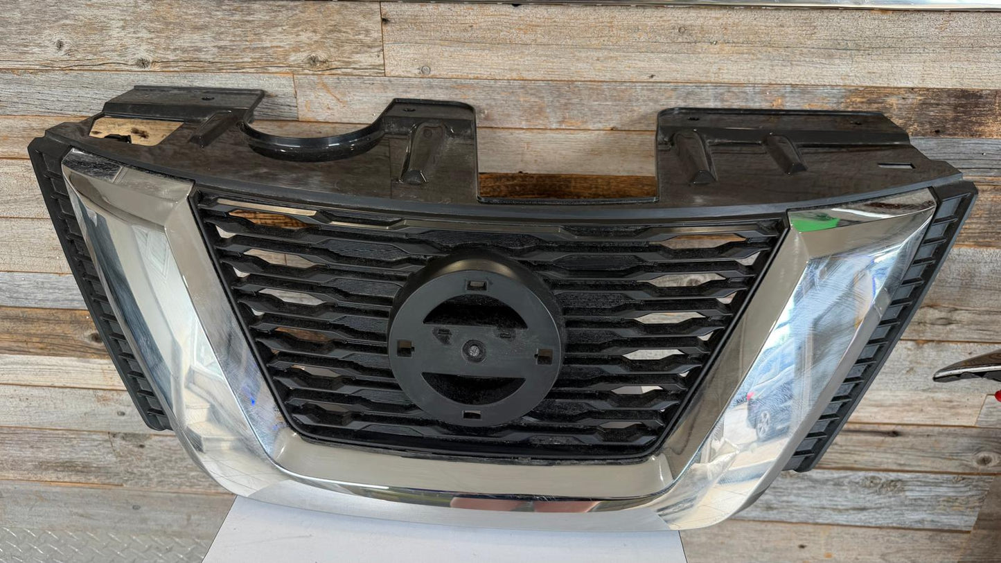 NISSAN ROGUE 2017-2018 Grille assy S|SL|SV