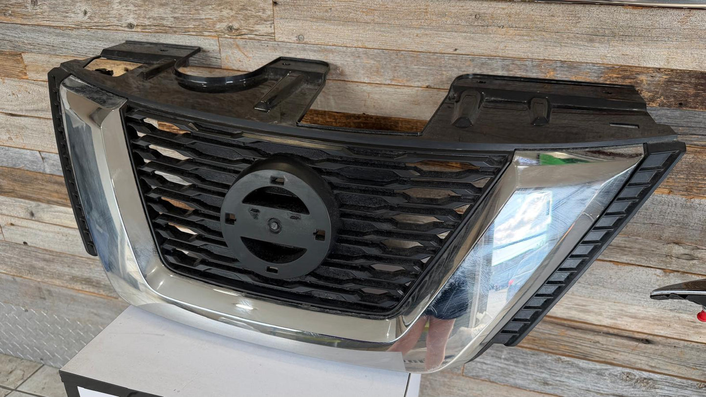 NISSAN ROGUE 2017-2018 Grille assy S|SL|SV
