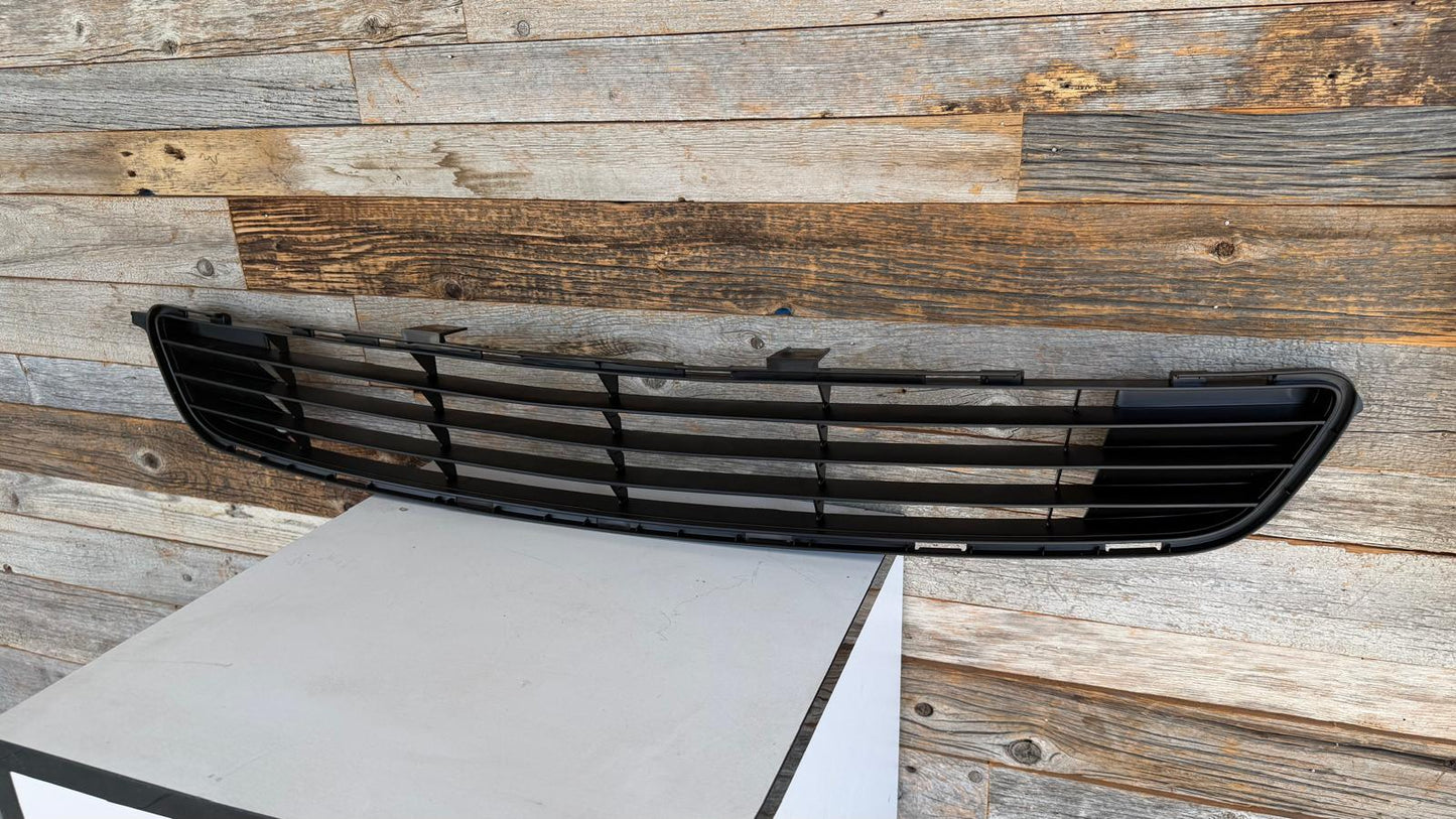 TOYOTA COROLLA 2009 2010 Front Lower bumper grille USA Built