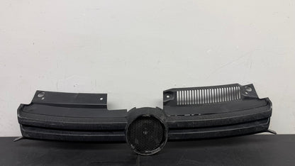 VOLKSWAGEN GOLF 2010-2014 Grille assy 6 Speed Trans; Black