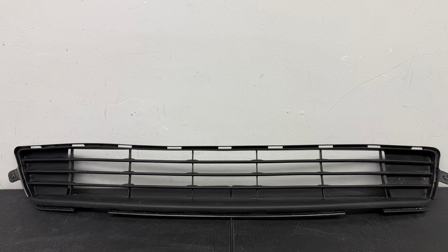TOYOTA COROLLA 2011-2013 Front bumper grille