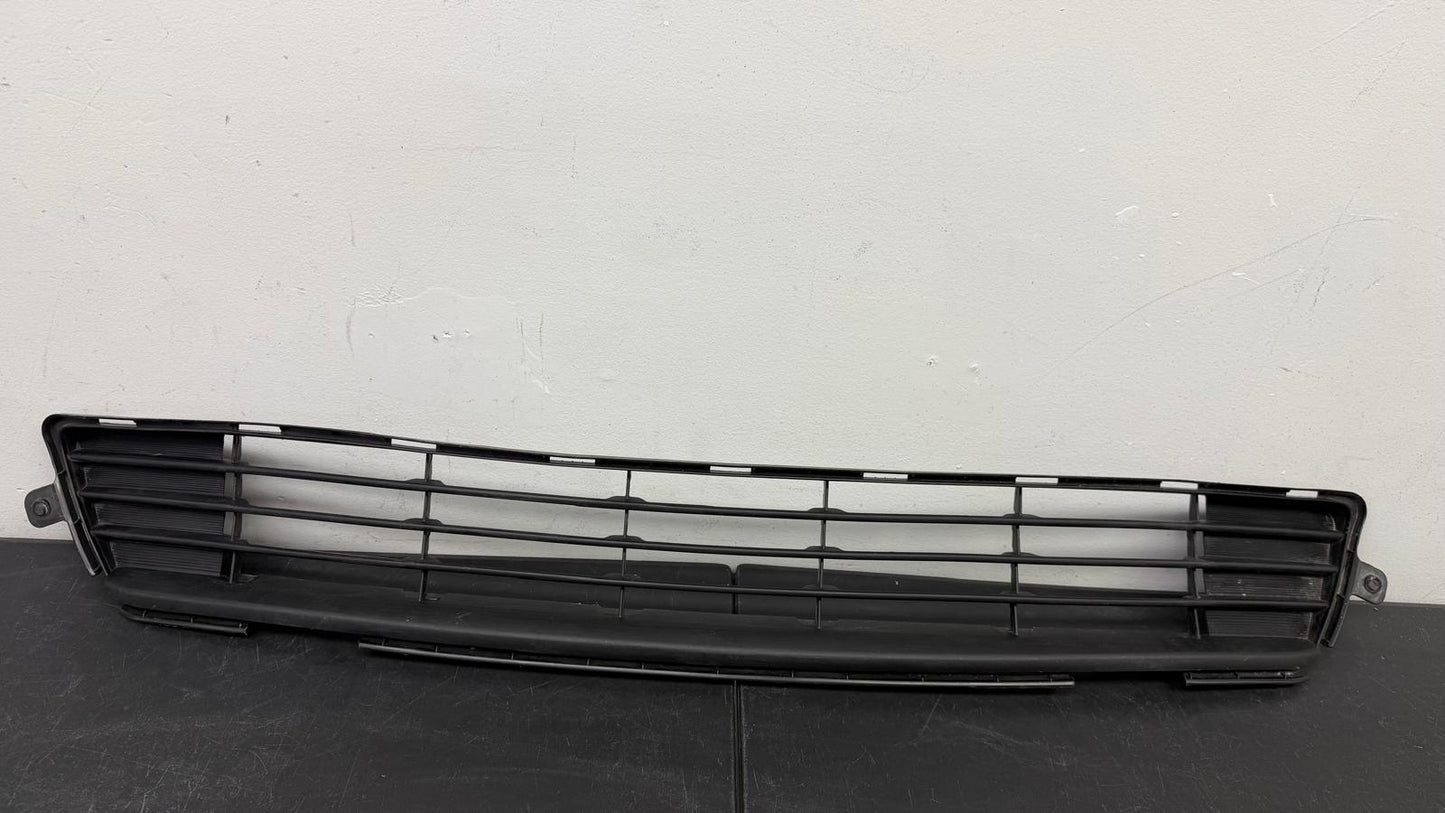 TOYOTA COROLLA 2011-2013 Front bumper grille