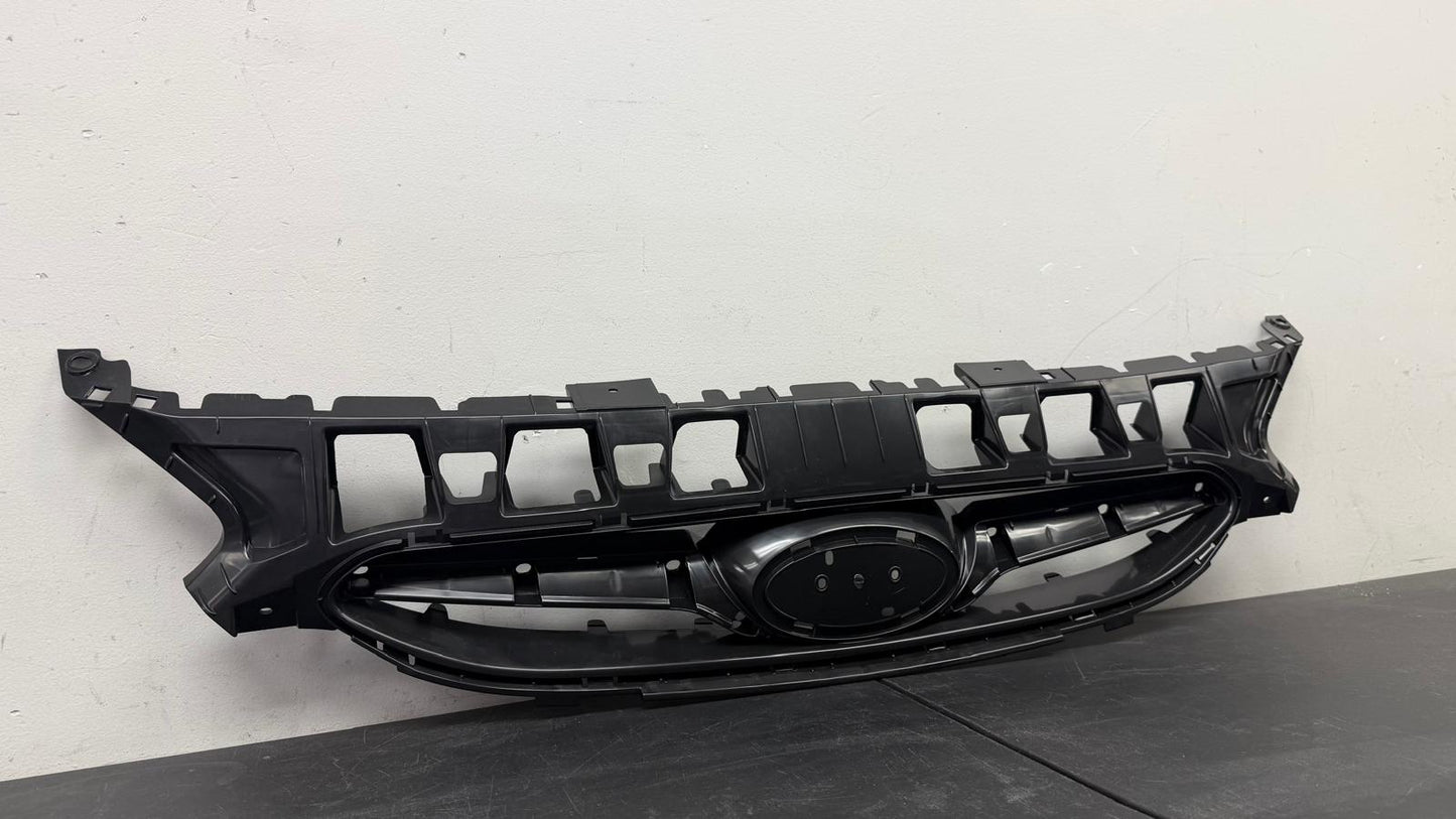 HYUNDAI ACCENT 2012-2013 Grille assy H/B