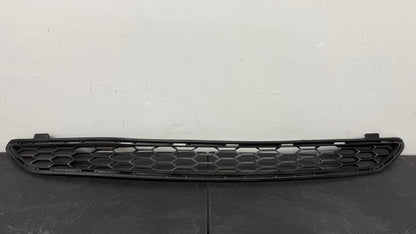 TOYOTA RAV4 2016-2018 Front bumper grille SE; w/o Front View Camera