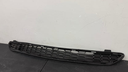 TOYOTA RAV4 2016-2018 Front bumper grille SE; w/o Front View Camera