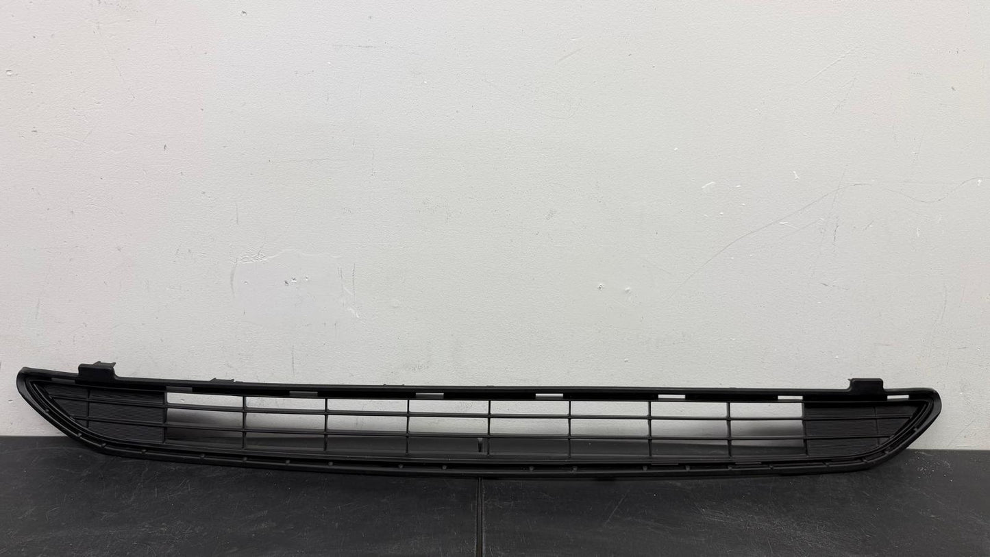 TOYOTA RAV4 2016-2018 Front bumper grille LE|XLE|LIMITED|PLATINUM; w/o Front View Camera