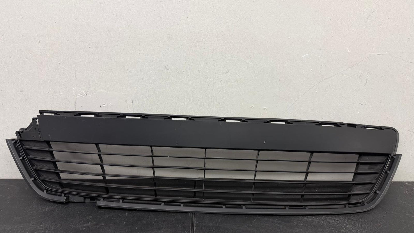 TOYOTA YARIS 2012-2014 Front bumper grille CE|L|LE; H/B