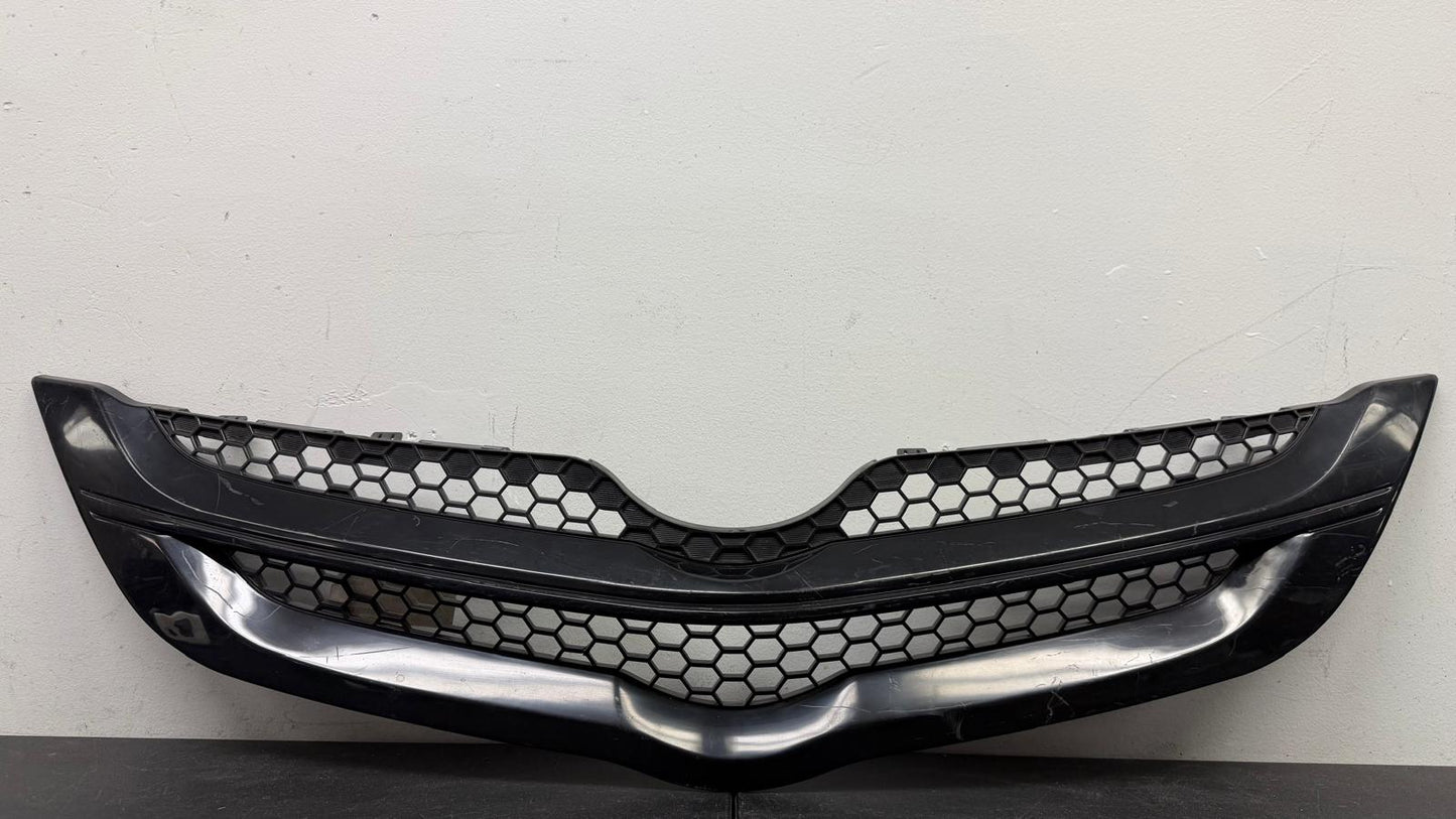 TOYOTA YARIS 2007-2008 Grille assy Sedan; Black; Code 209; PTM