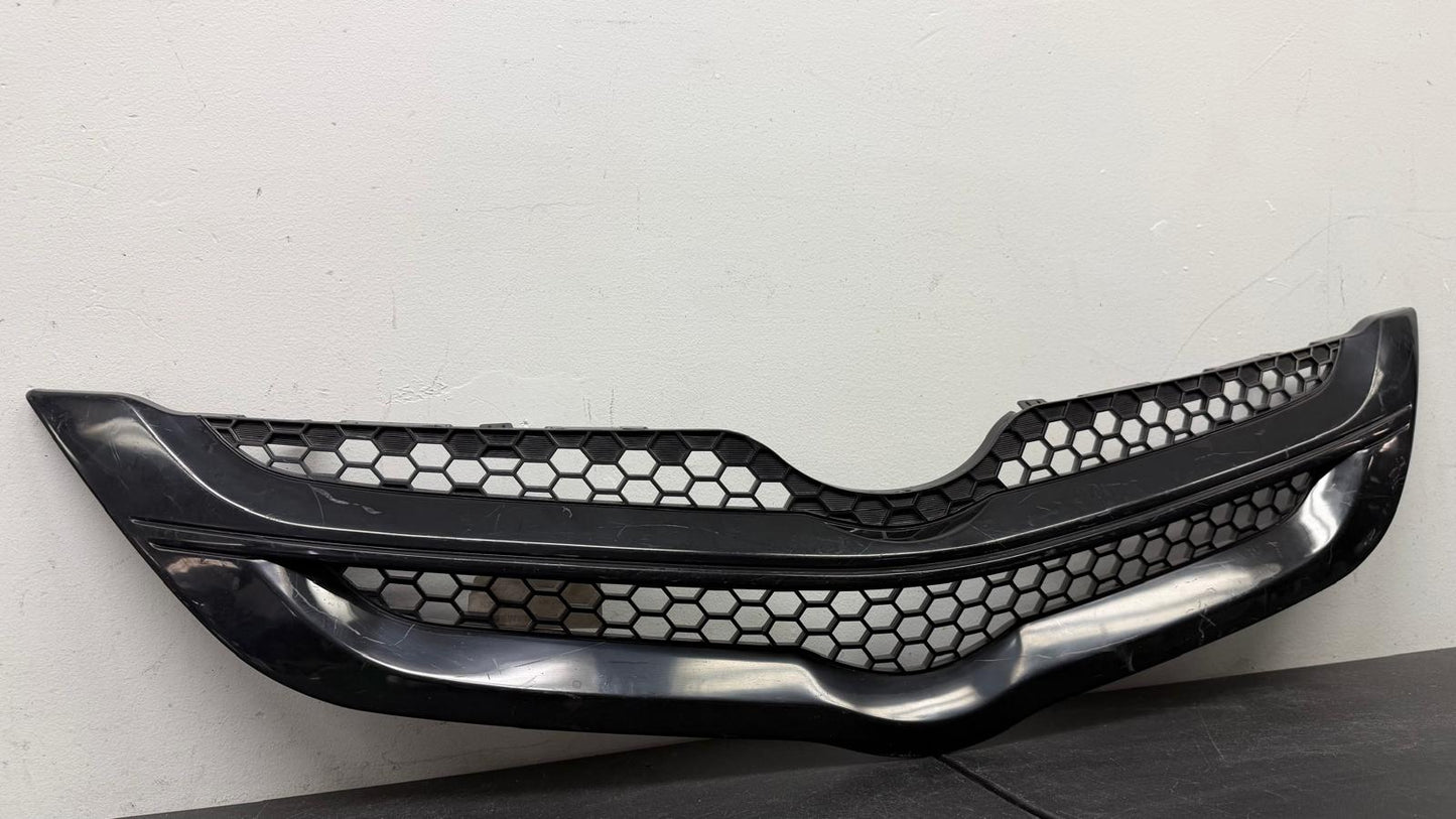 TOYOTA YARIS 2007-2008 Grille assy Sedan; Black; Code 209; PTM