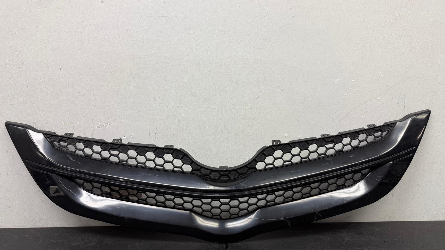 TOYOTA YARIS 2007-2008 Grille assy Sedan; Black; Code 209; PTM