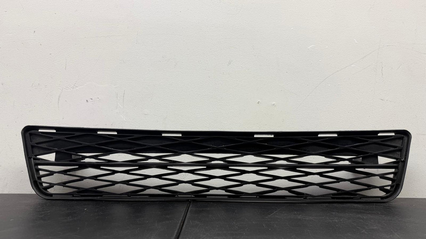 TOYOTA MATRIX 2009-2014 Front bumper grille
