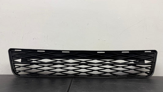 TOYOTA MATRIX 2009-2014 Front bumper grille