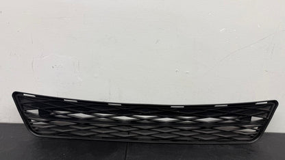 TOYOTA MATRIX 2009-2014 Front bumper grille