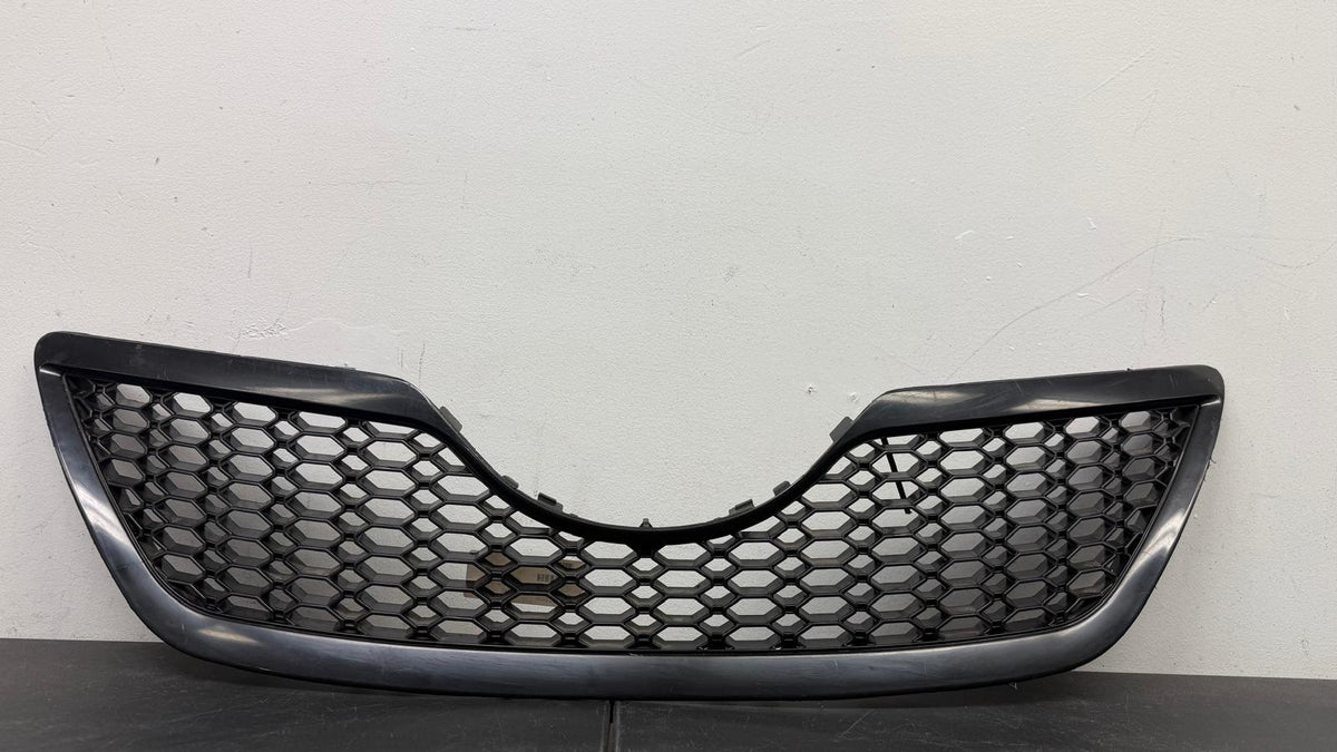 TOYOTA CAMRY 2007-2009 Grille assy SE; black