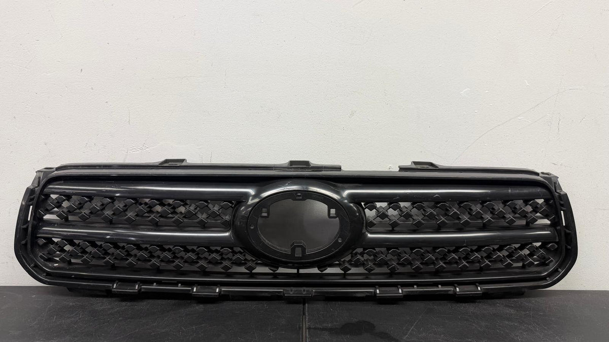 TOYOTA RAV4 2006-2008 Grille assy w/base/sport model; w/2.4L engine