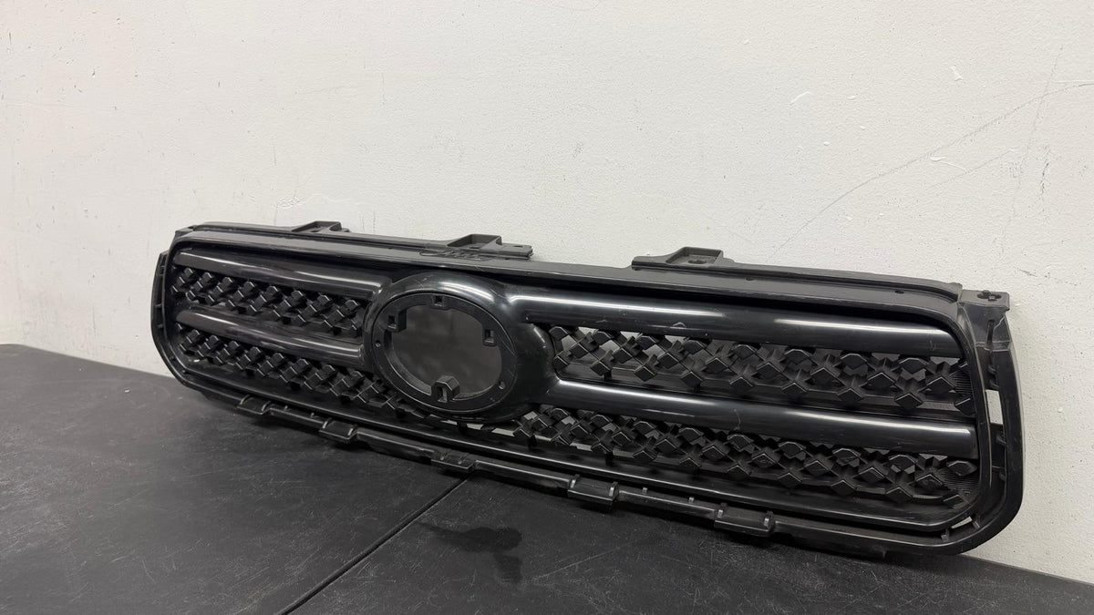 TOYOTA RAV4 2006-2008 Grille assy w/base/sport model; w/2.4L engine