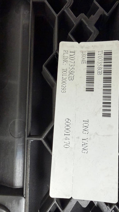 TOYOTA RAV4 2006-2008 Grille assy w/base/sport model; w/2.4L engine